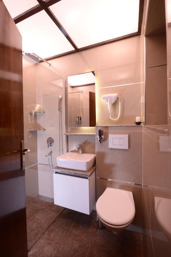 Villa Dijana - Pool, Spa, Outdoor Kitchen Belgrad Zewnętrze zdjęcie